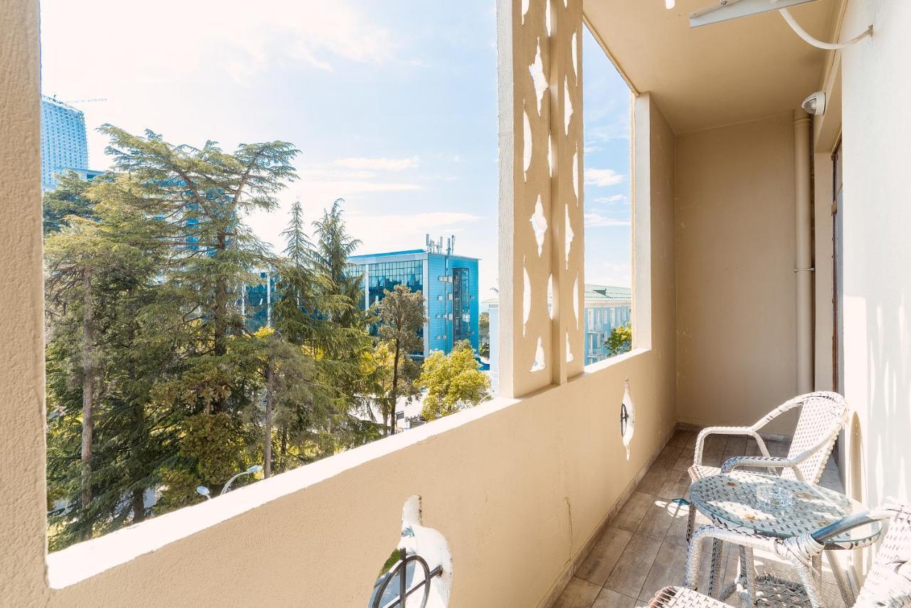 Nice Batumi Apartment Ngoại thất bức ảnh